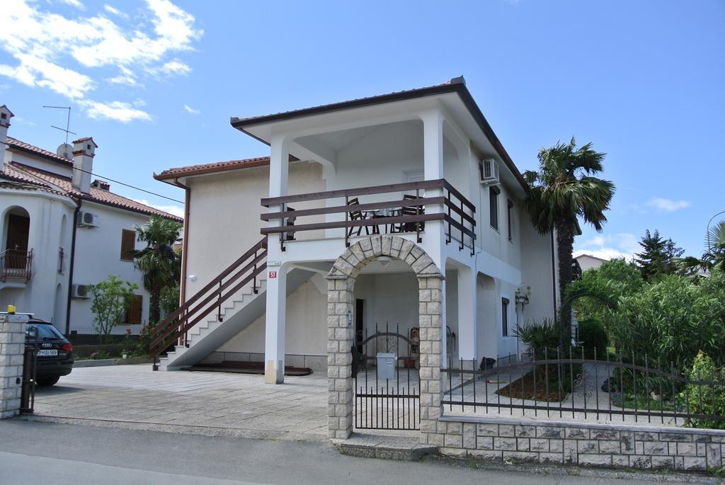 Apartmaji Nika อิซอลา ภายนอก รูปภาพ