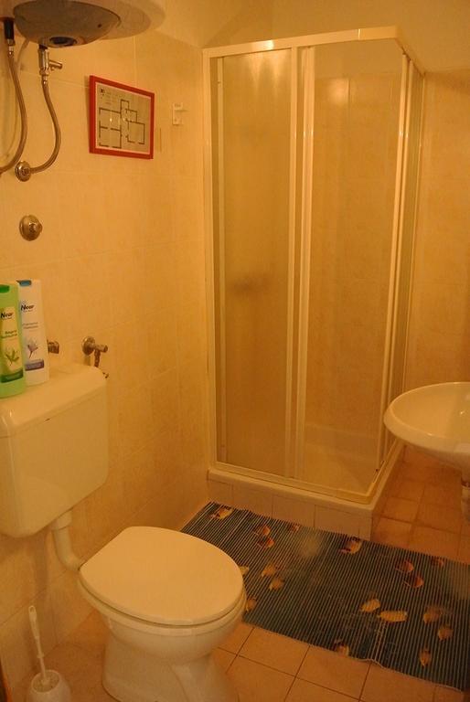 Apartmaji Nika อิซอลา ภายนอก รูปภาพ